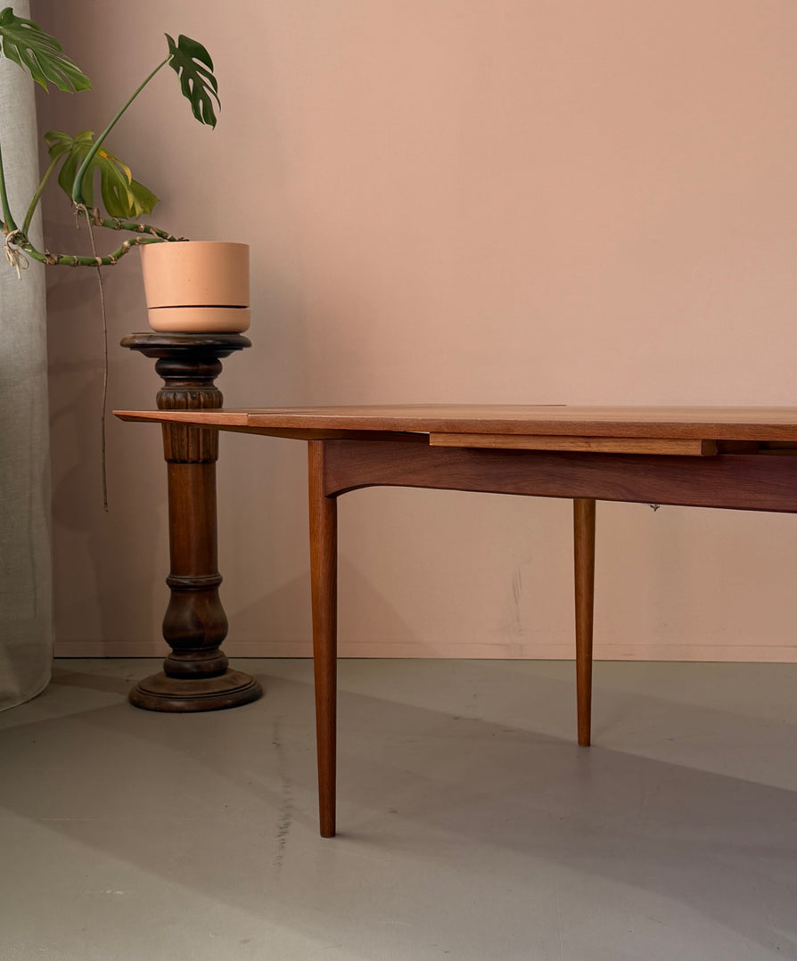 Parker Extension Dining Table