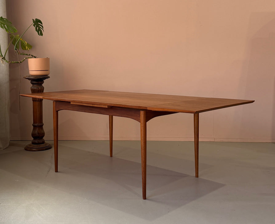 Parker Extension Dining Table