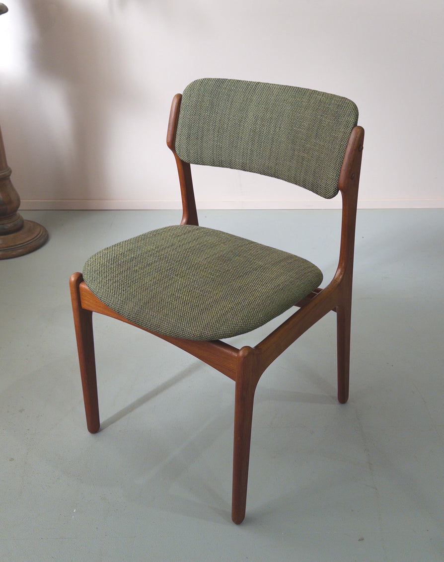 Six Erik Buch Model 49 Dining Chairs in Teak