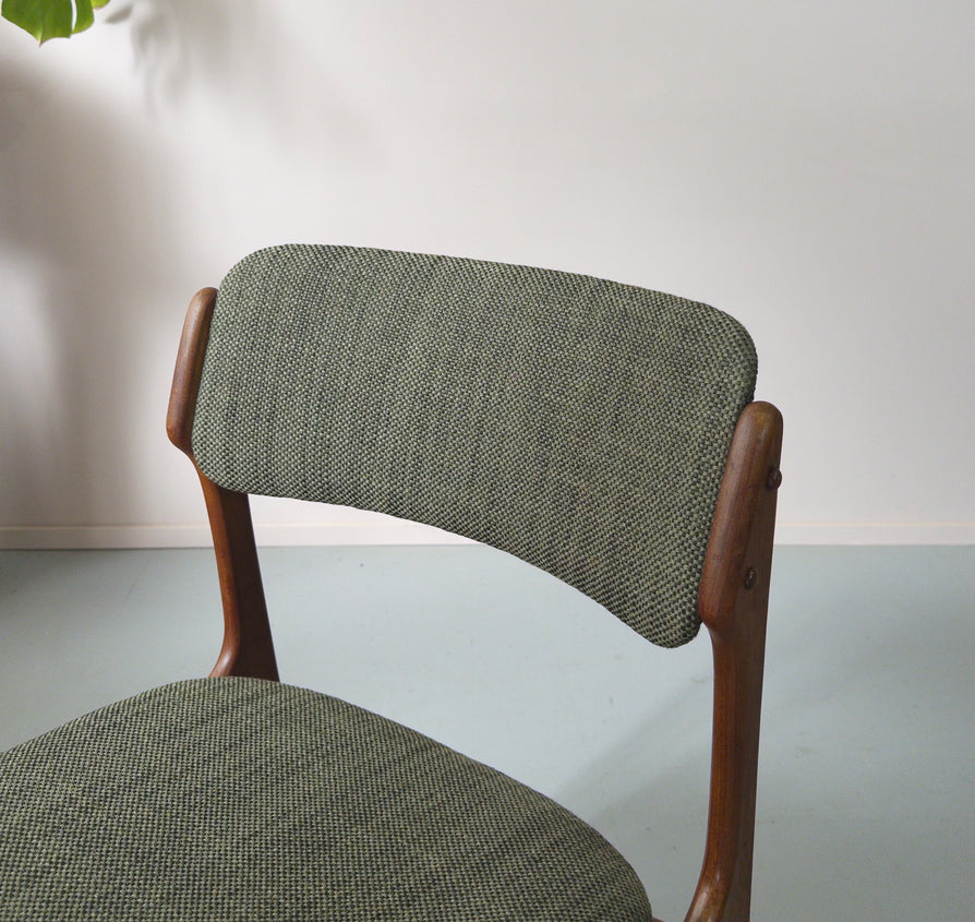 Six Erik Buch Model 49 Dining Chairs in Teak