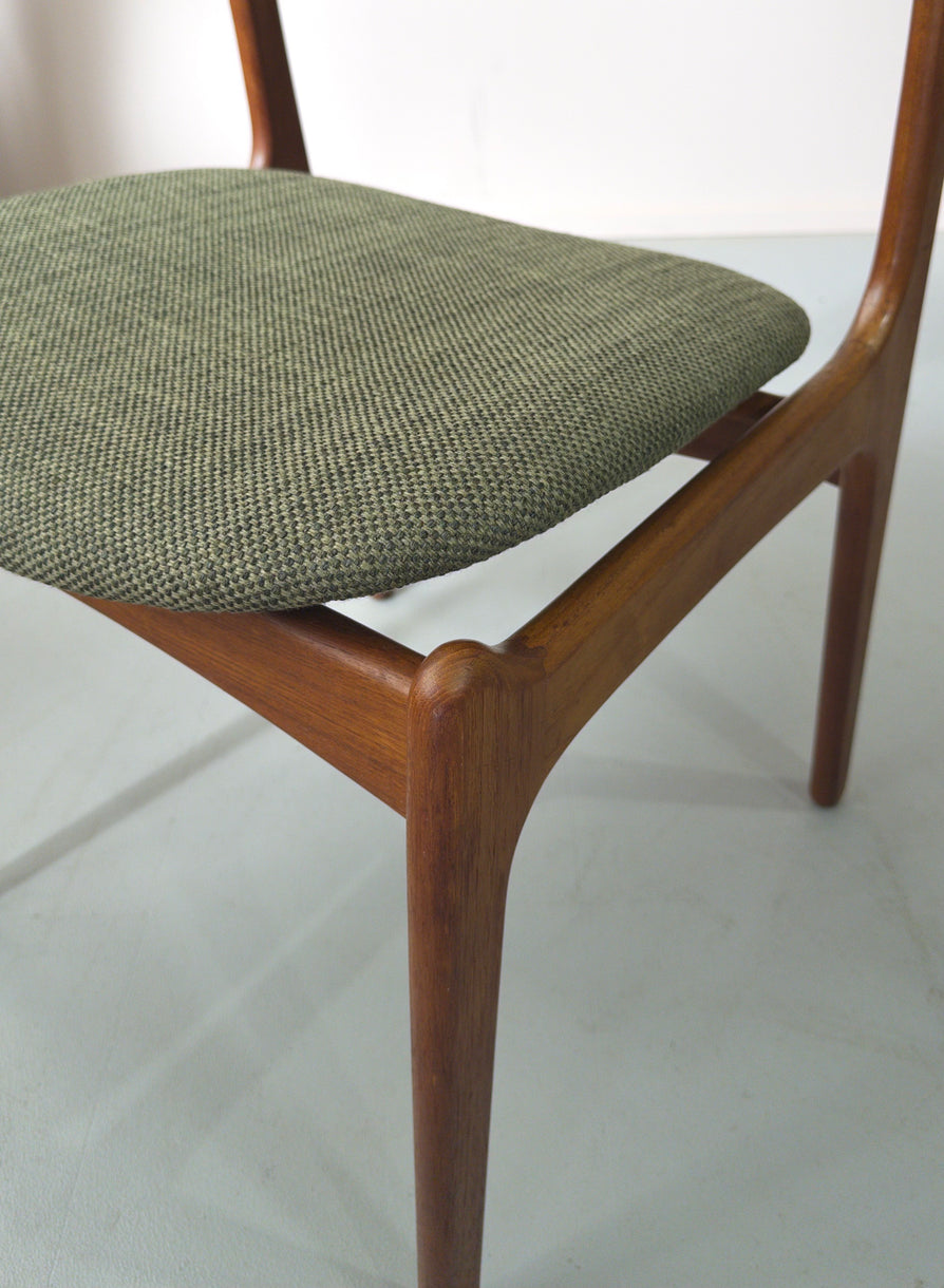Six Erik Buch Model 49 Dining Chairs in Teak