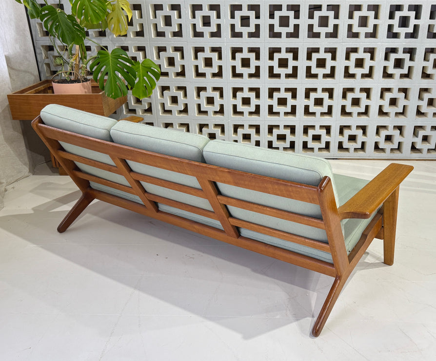 Hans Wegner GE290 Plank Sofa in Oak