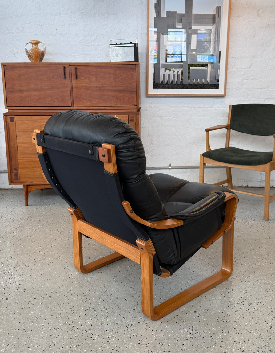 Tessa Monaco Lounge Chair in Black Leather