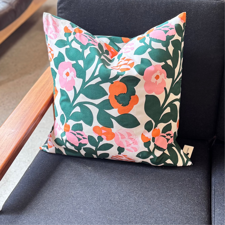 Pieni Green Green Cushion Cover