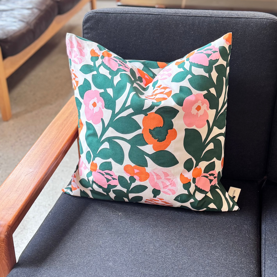 Pieni Green Green Cushion Cover