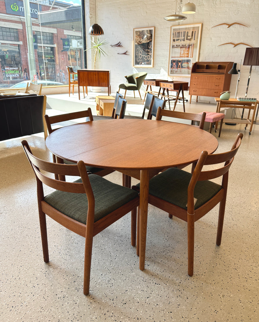Danish Extension Dining Table in Teak and Oak