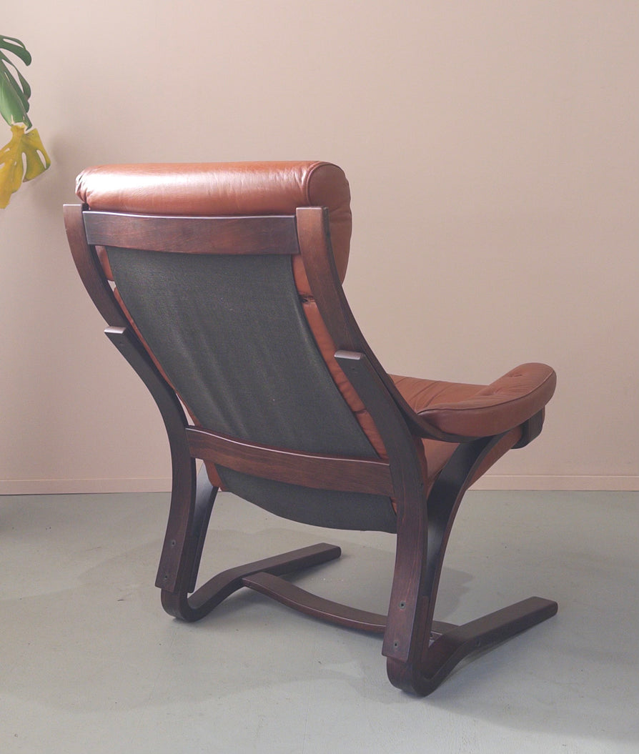 High-Back Bentwood Lounge Chair in Leather