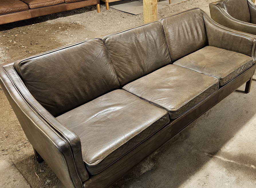 Three-Seater Sofa in Mushroom Leather
