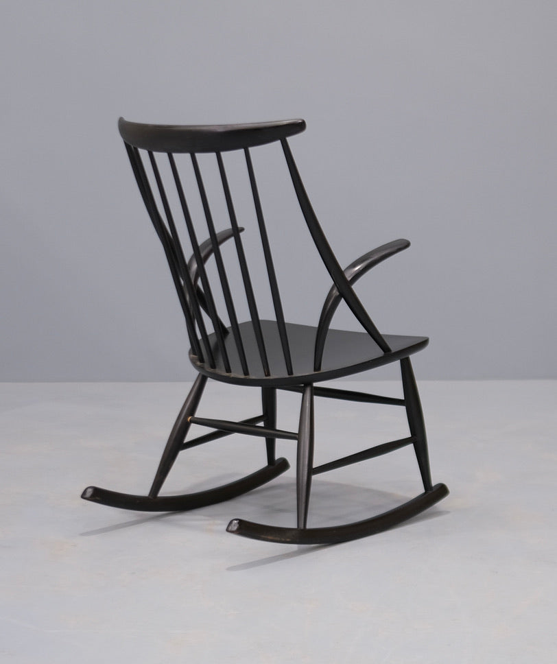 Illum Wikkelsø Rocking Chair