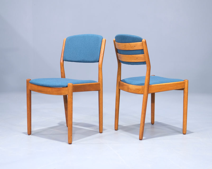 Six Poul Volther J61 Dining Chairs
