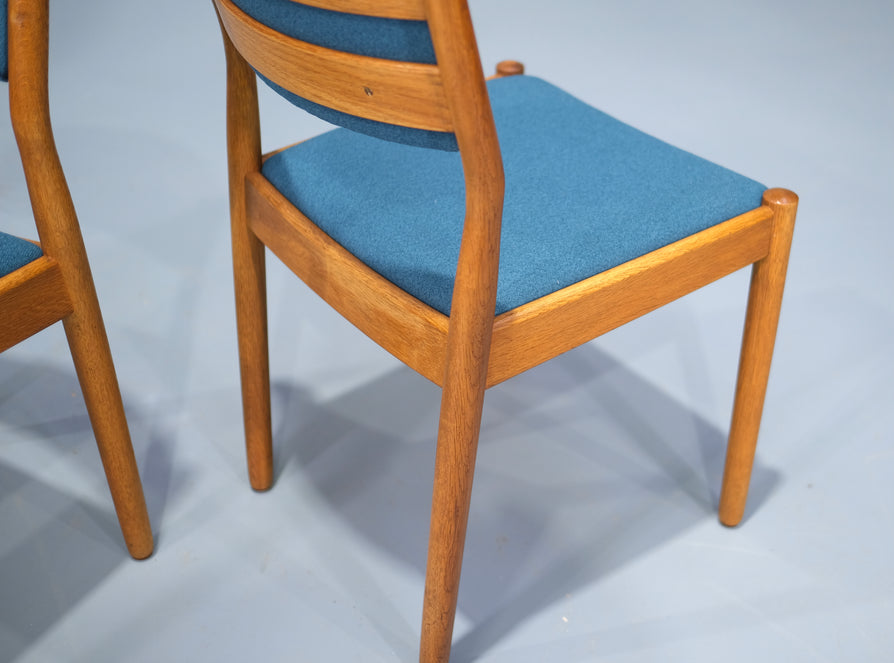 Six Poul Volther J61 Dining Chairs