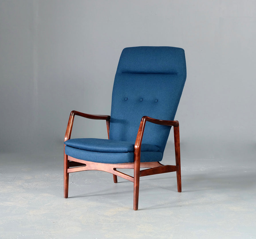 Kurt Olsen Model 215B Easy Chair