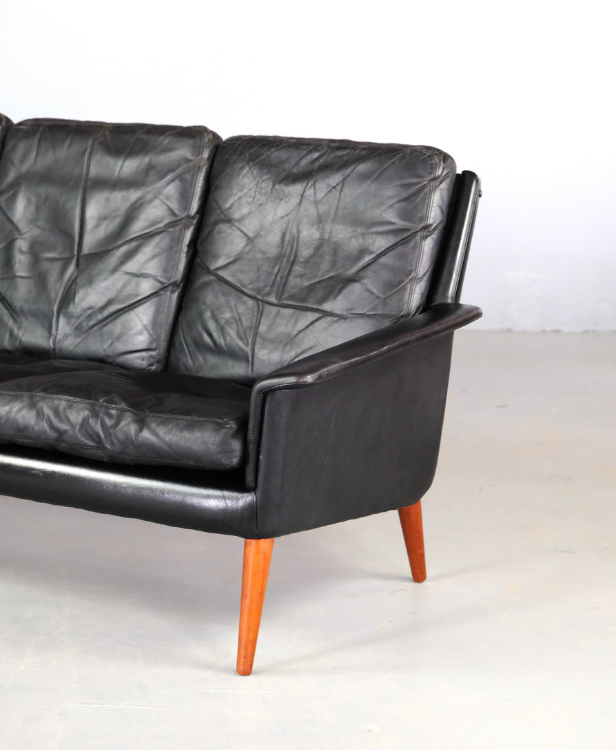 HW Klein Model 265/4 Sofa