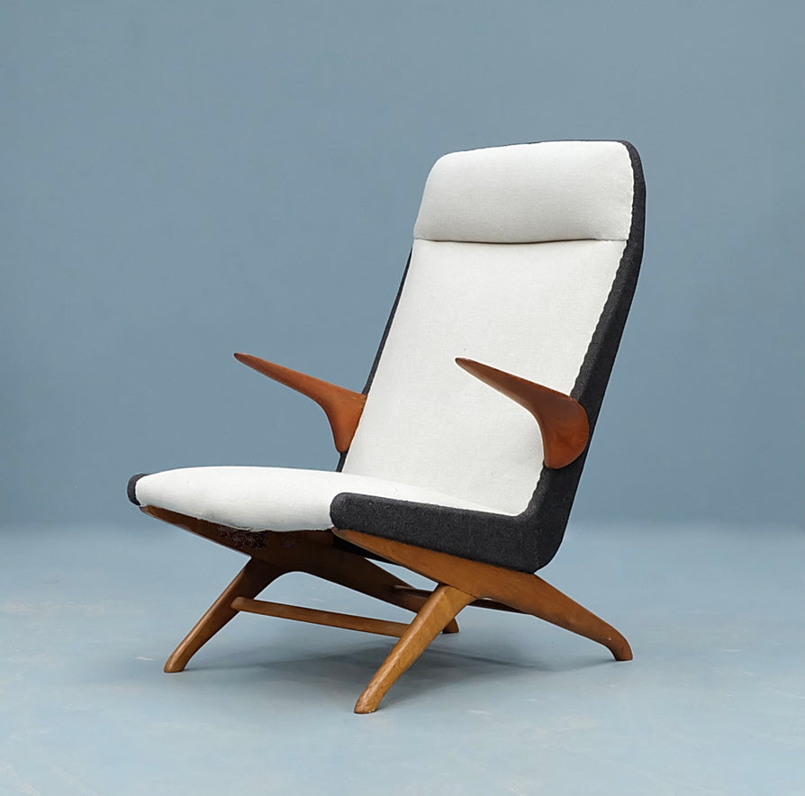 Norwegian Lounge Chair in New Wool