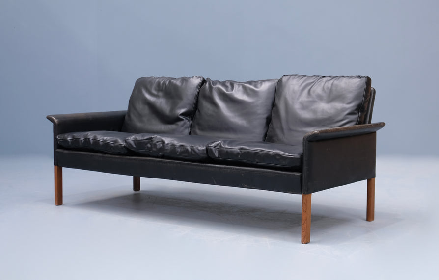 Hans Olsen Model 500/3 Sofa