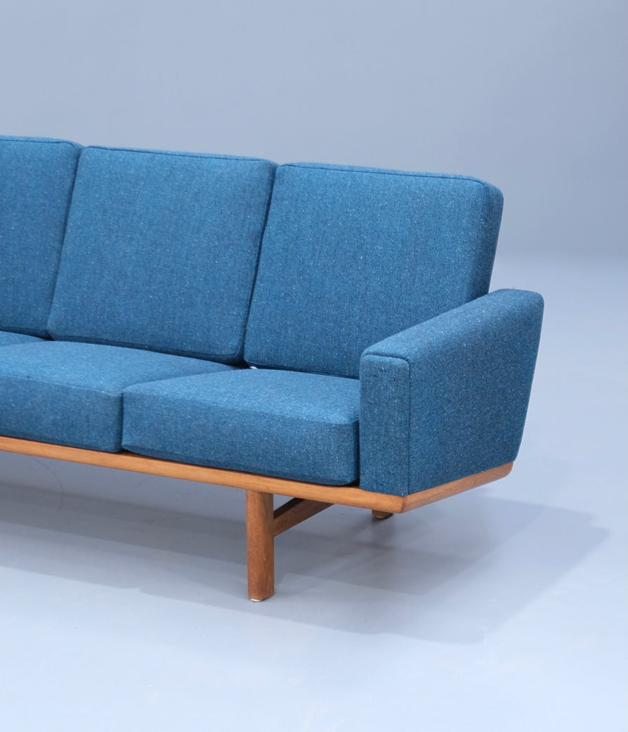 Hans J Wegner GE235/4 Sofa in New Wool