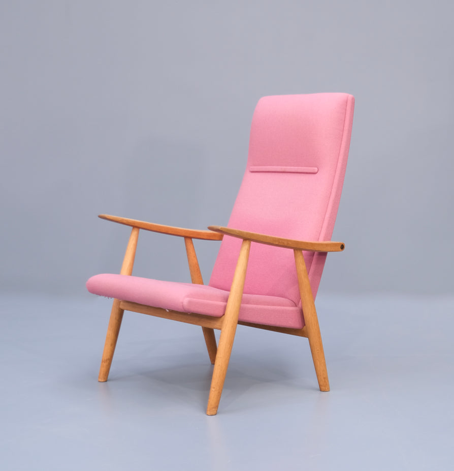 Hans Wegner GE260A Easy Chair