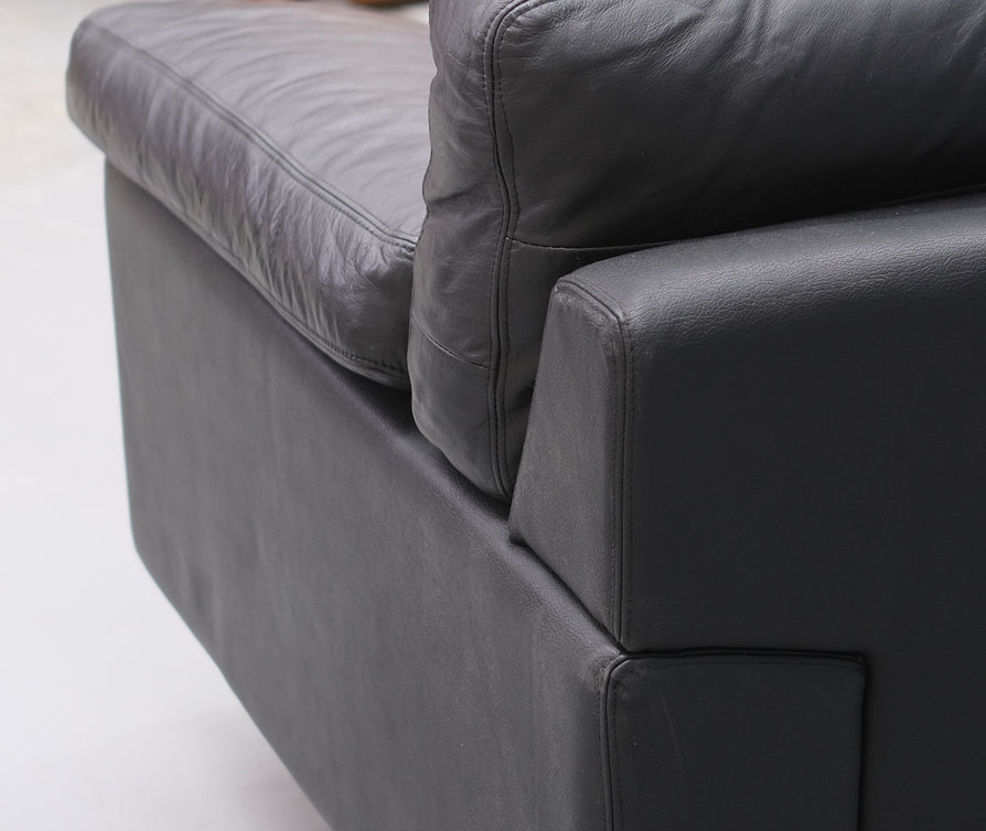 Erik Jorgensen 2.5 Seater Sofa in Leather