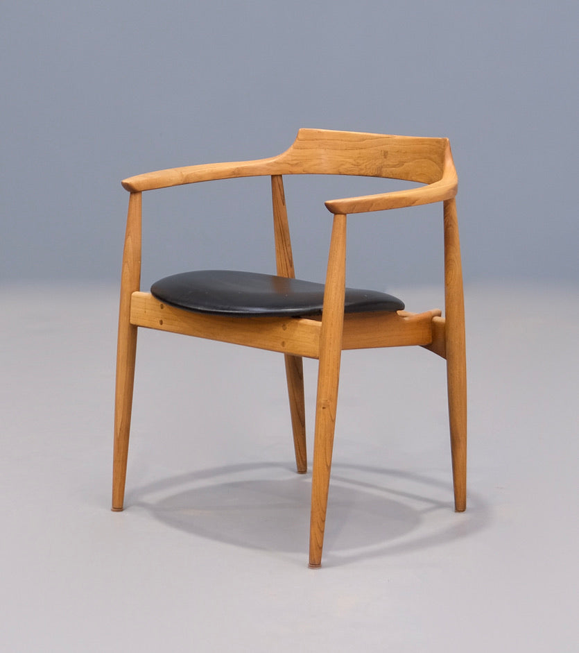 FOR HIRE ONLY: Arne Wahl Iverson "Round" Chair ST750 (1903058)