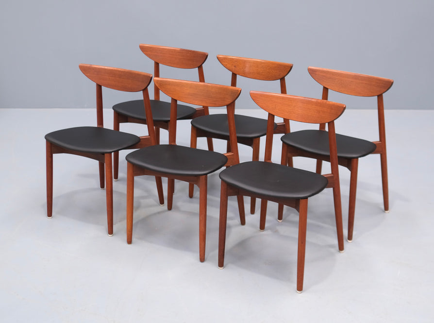 Six Harry Østergaard Dining Chairs in Teak