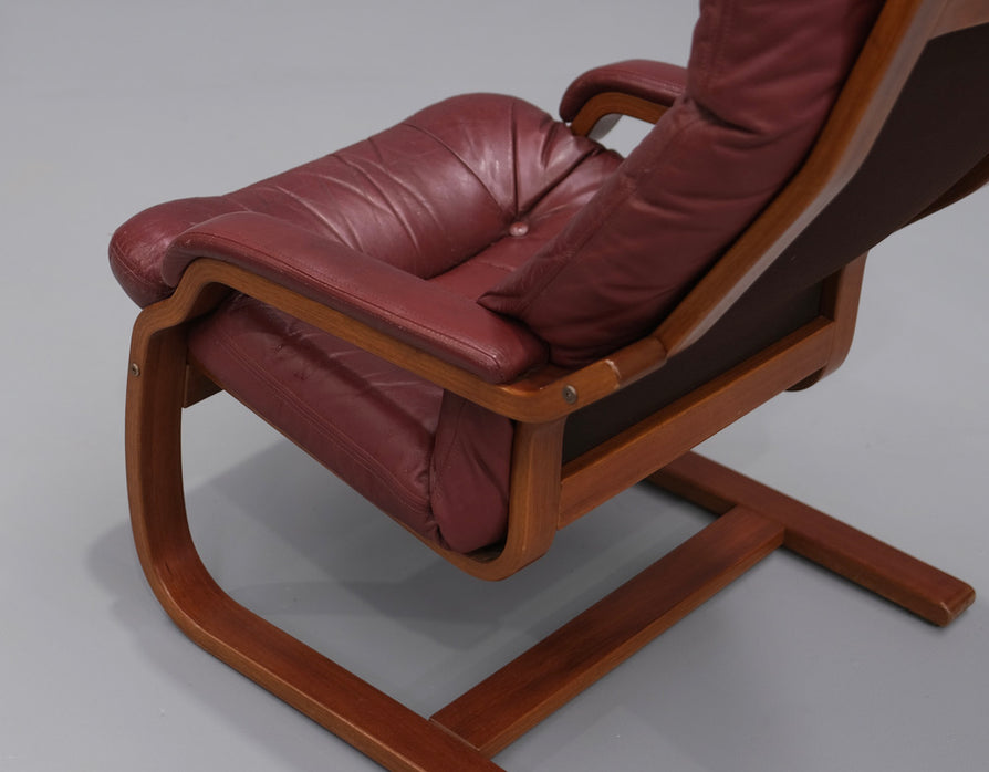 Cantilever Bentwood Lounge Chair