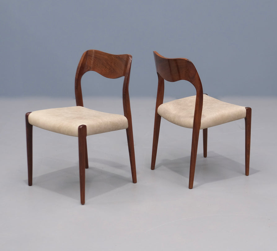 Eight Møller 71 Dining Chairs in Rosewood