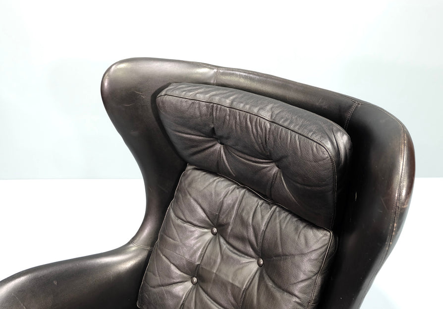 Danish Egg Chair in Black Leather